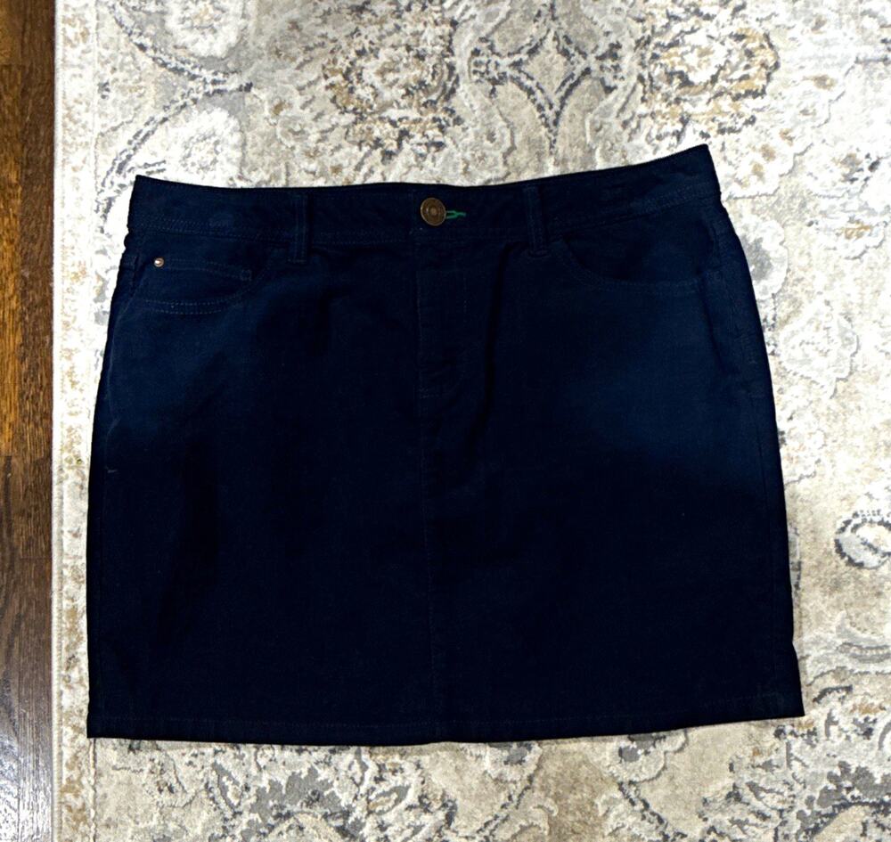 Tommy Hilfiger Women’s Navy Corduroy Mini Skirt Button Closure Size 12